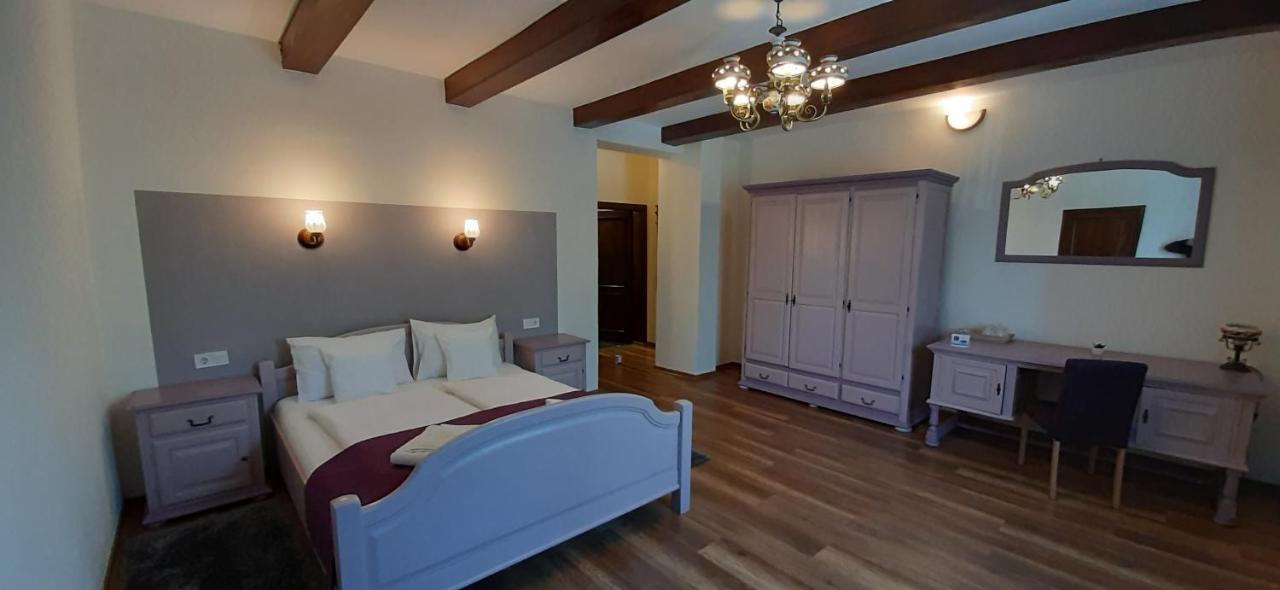 Gasthof Clara Sibiu Exterior foto
